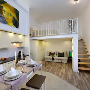  Apartment Orangehomes Two Bedroom Raday Str.