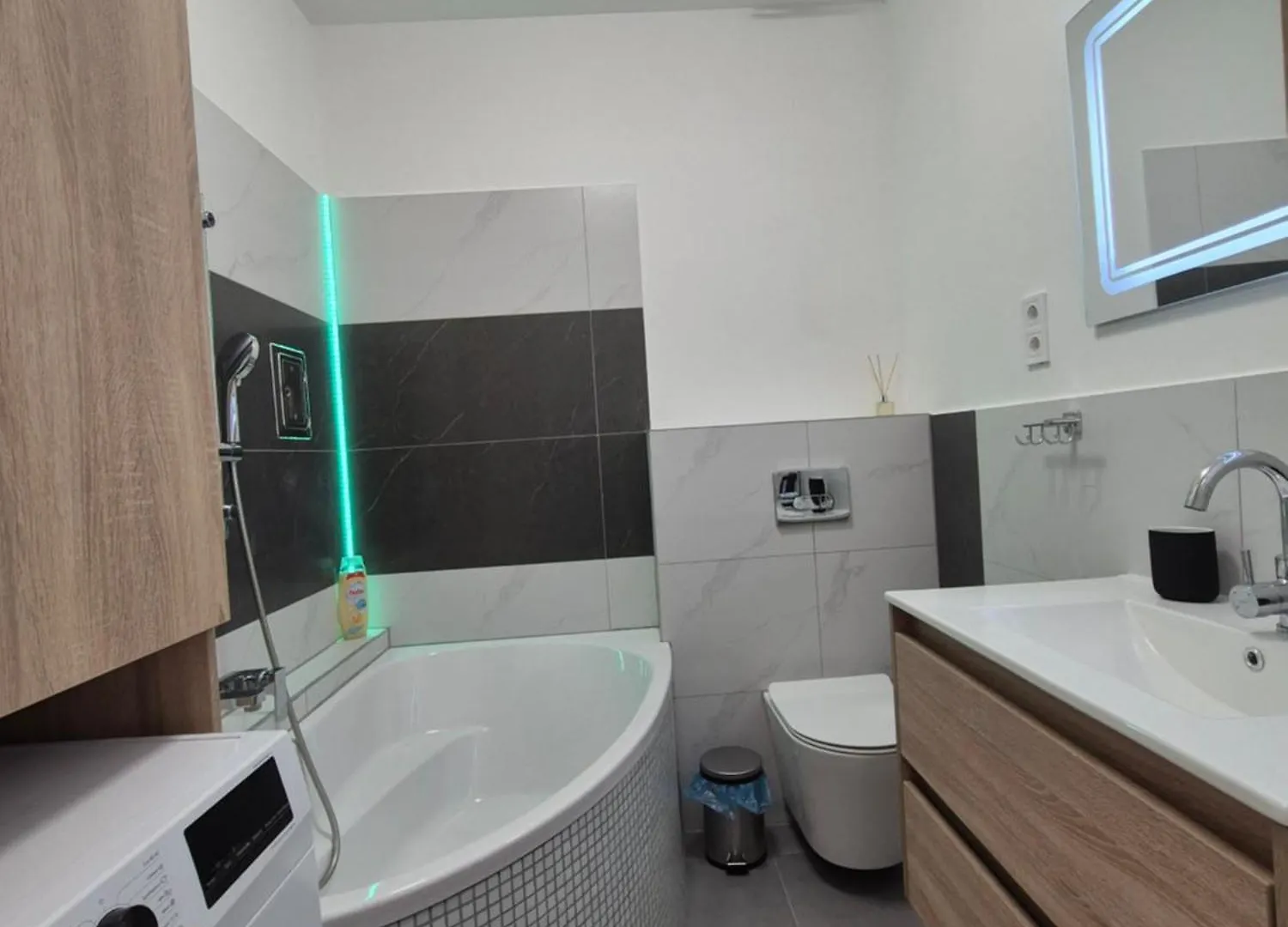 T13 Budapest Two-Bedroom Apartment