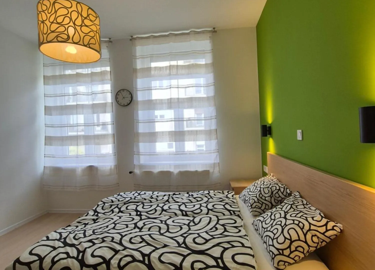 T13 Budapest Two-Bedroom Apartment 0*,